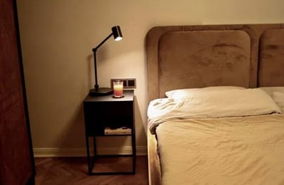 Alquiler de un elegante apartamento amueblado de 3 habitaciones, 74 m², Śródmieście, Varsovia, Polonia